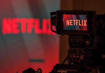 Выручка Netflix за год выросла на 35% и достигла 16 млрд долларов