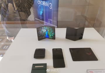 Фотогалерея дня: складной смартфон Alcatel с гибким экраном AMOLED диагональю 7,2 дюйма