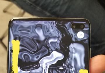 Фото дня: работающий флагманский смартфон Samsung Galaxy S10+ вживую + обои с него