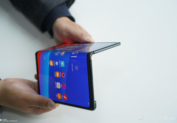 Пыль в глаза. Oppo не собирается выпускать показанный на MWC 2019 гибкий смартфон