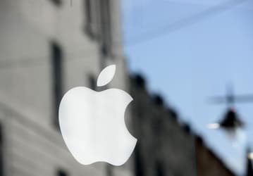 Apple снова стала самой дорогой американской компанией