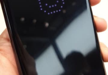 Внезапно. «Звёздный» чехол LED Cover для смартфонов Samsung Galaxy S10 отключает NFC
