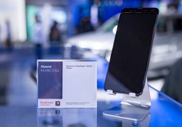 Возможен Xiaomi Mi 9. Компания Xiaomi назначила большой анонс на завтра