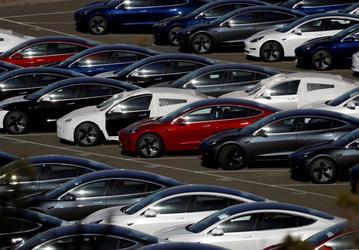 Tesla второй раз в этом году снижает цены на электромобили Model 3