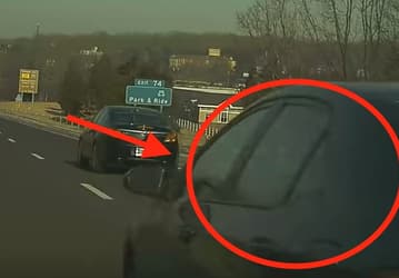 Видео дня: автопилот Tesla Model 3 смог избежать ДТП в очень сложной ситуации 