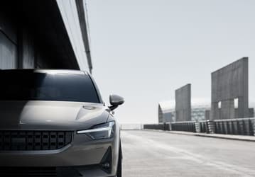 Электромобиль Polestar 2 с Android на борту будет доступен в младшей версии за 39 900 евро, но позже