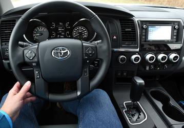 Toyota наконец-то примкнула к лагерю Android Auto
