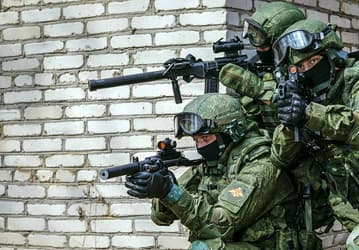 Умные очки из боевой экипировки «Ратник» адаптировали для школьников
