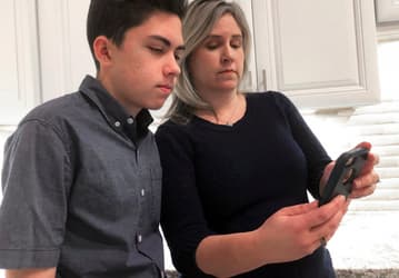 Apple вознаградит подростка, обнаружившего ошибку в FaceTime