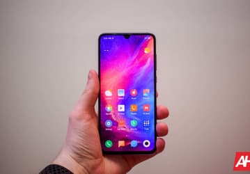 Скачать всю коллекцию. Xiaomi установила на флагманский смартфон Xiaomi Mi 9 прекрасную подборку обоев