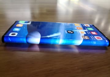 Уникальный Xiaomi Mi Mix Alpha вблизи на качественных фотографиях 