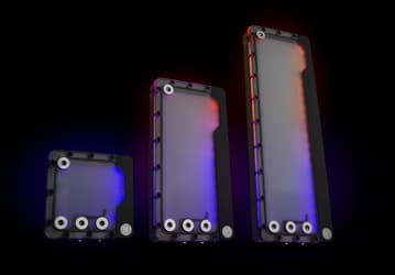 Резервуары EK-Quantum Volume FLT D-RGB по форме напоминают радиаторы
