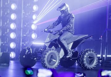 Квадроцикл, солнечная батарея и надстройка для кемпинга – опции пикапа Tesla Cybertruck