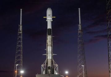 SpaceX вот-вот выведет на орбиту еще 60 спутников Starlink, впервые используя повторно носовой обтекатель ракеты