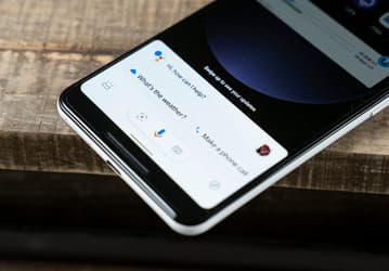 Новый Google Assistant стал доступен для старых моделей Pixel