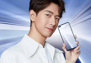 Флагман Honor с семью камерами, 90 Гц и 5G на первых живых фото
