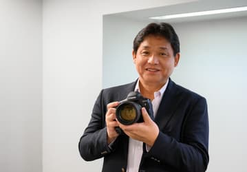 По словам Canon, профессионалы все еще хотят зеркальные камеры