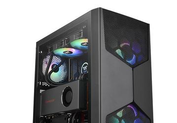 Серия корпусов Thermaltake Commander G ARGB Edition включает модели G31, G32 и G33 с боковой стенкой из закаленного стекла 