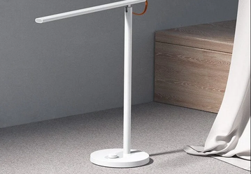 Представлена умная настольна лампа Xiaomi Mi Smart LED Desk Lamp 1S 