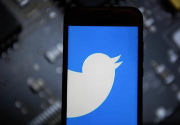 В Twitter передумали удалять умерших пользователей