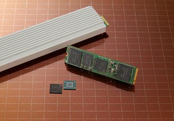 Компания SK hynix представила инженерные образцы решений на 128-слойной флеш-памяти TLC 4D NAND