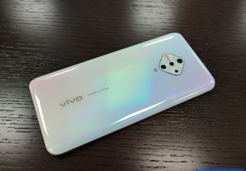 Vivo V17 тоже получил странную квадратную камеру