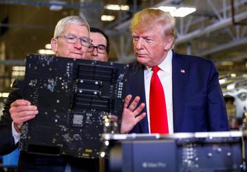 Трамп хочет, чтобы Apple участвовала в создании инфраструктуры 5G в США
