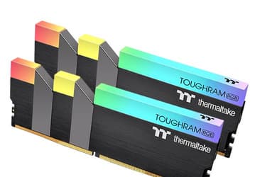 Ассортимент Thermaltake пополнили комплекты модулей памяти DDR4-4400 объемом 16 ГБ