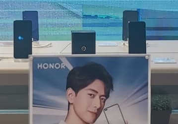 Стоимость смартфона Honor V30 удивляет