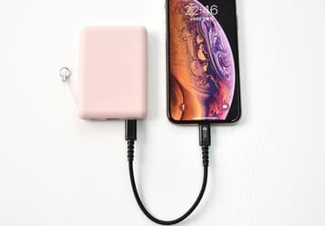 Создатели мобильного аккумулятора Smartcoby называют его самым маленьким и легким