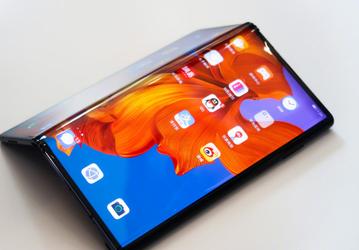 Готовится удешевленная версия гибкого смартфона Huawei Mate X