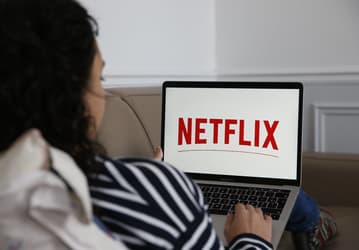 Сервис Netflix впервые опубликовал статистику по регионам мира