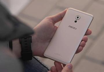 Трехлетний Meizu Pro 6 Plus получил стабильную версию Flyme 8.0