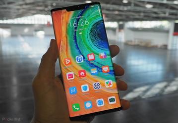 Huawei Mate 30 Pro 5G получил новейшую версию EMUI 10