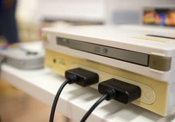 Уникальную игровую приставку Nintendo Play Station, существующую в единственном экземпляре, продадут с аукциона