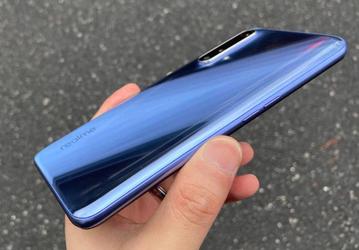 Конкурент Redmi K30 5G на живых фото