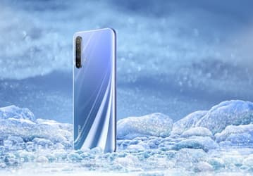Флагман Realme X50 за день не разряжается даже наполовину