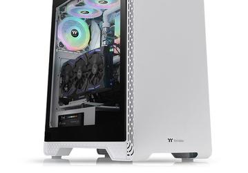 Корпус Thermaltake S500 Tempered Glass Snow Edition окрашен в белый цвет