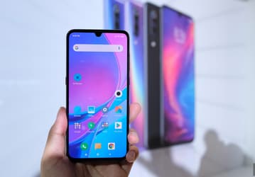 Насмешки в адрес Xiaomi Mi 9 поддержала Oppo