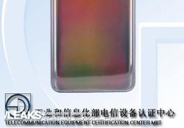 Живые фото и характеристики Samsung Galaxy A60 и Galaxy A70: тройные основные камеры у обоих, врезанная фронтальная – в младшей модели