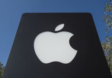 В первом ряду. Видеосервис Apple будет называться Front Row