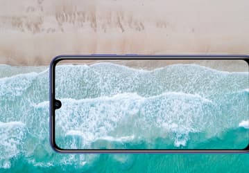 Представлен Huawei P Smart+ 2019: пластиковый корпус и тройная камера за 280 евро