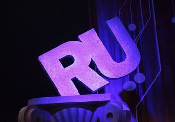 Рунет отмечает 25-летие