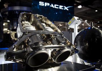 Во время испытаний космического корабля SpaceX Crew Dragon произошла авария