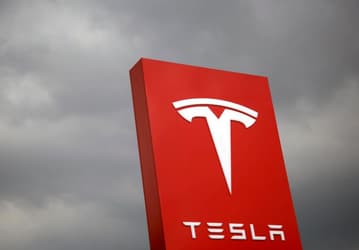 Tesla может обратиться к «альтернативным источникам финансирования»
