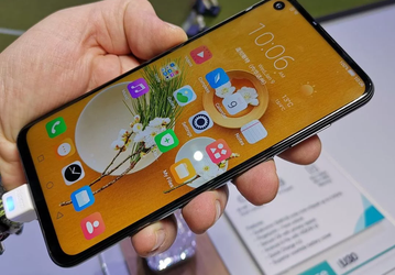 HiSense U30 с врезанной в экран камерой и аккумулятором емкостью 4500 мА•ч скоро выйдет в России