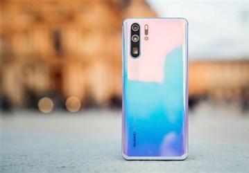 Huawei рассчитывает в этом году отгрузить 250 млн смартфонов