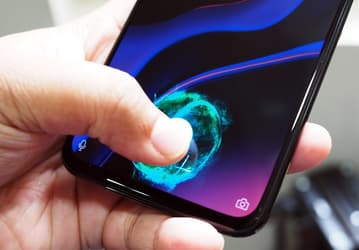 Панели OLED продолжат теснить IPS на рынке смартфонов 