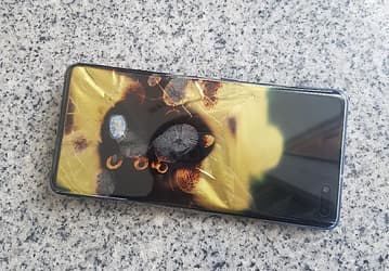 Галактика в огне. Смартфон Samsung Galaxy S10 5G загорелся и взорвался