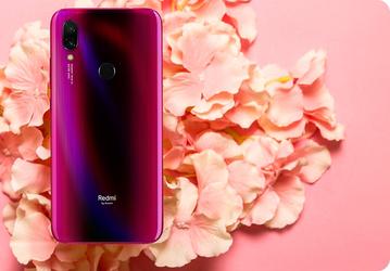 Представлен немного странный Redmi Y3. Смартфон стоит, как Redmi Note 7, при этом проигрывает ему почти во всём